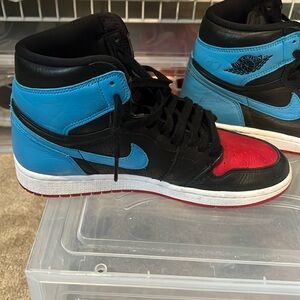 Jordan 1 HIGH UNI to CHI